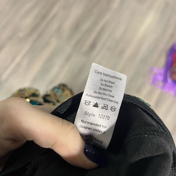 Weissman Green Sequin Mandarin Style Top Dance Costume - Picture 5 of 7